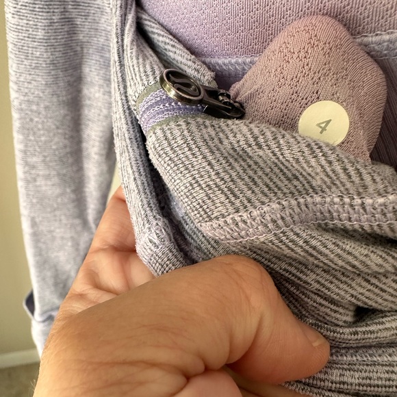 Lululemon Matching Set size 6 leggings and size‎ 4 pull over - Picture 3 of 15